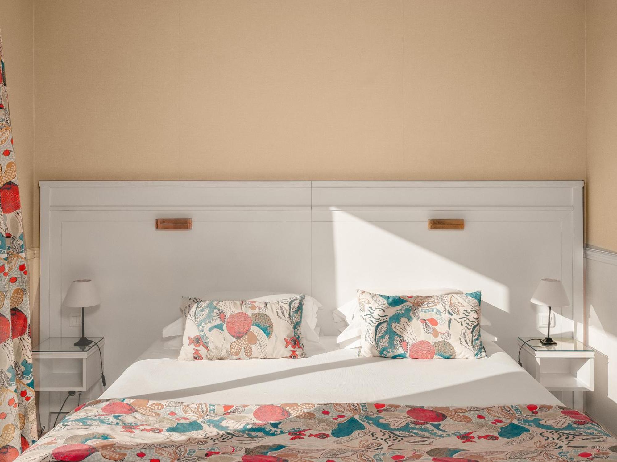 Castel Clara Thalasso & Spa Bangor Bagian luar foto