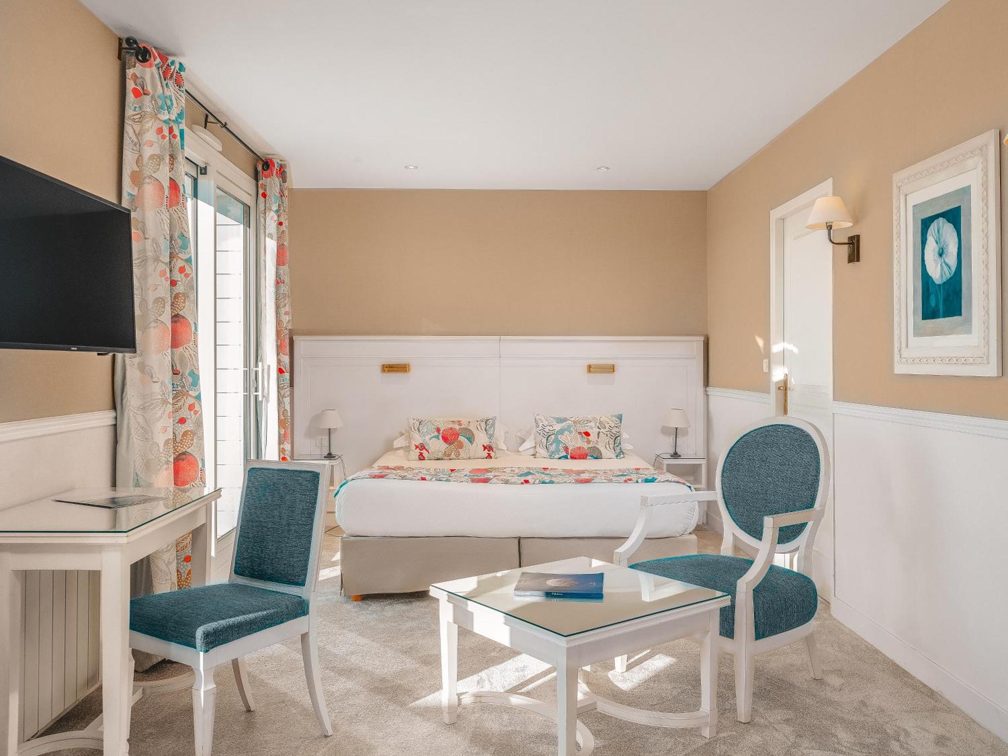 Castel Clara Thalasso & Spa Bangor Bagian luar foto