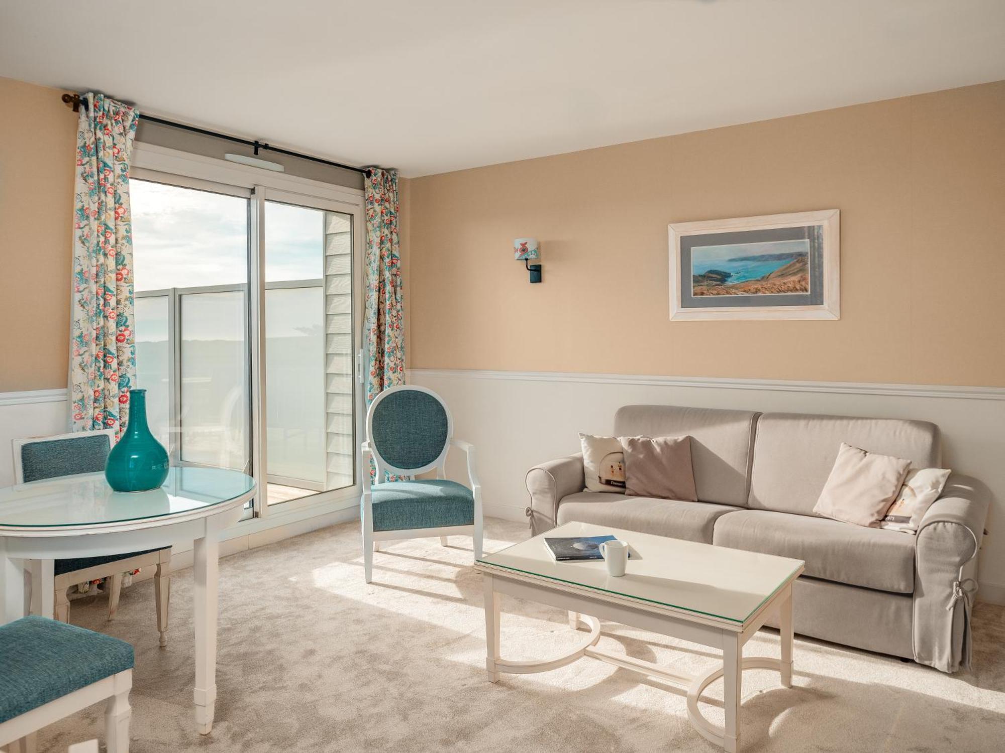 Castel Clara Thalasso & Spa Bangor Bagian luar foto