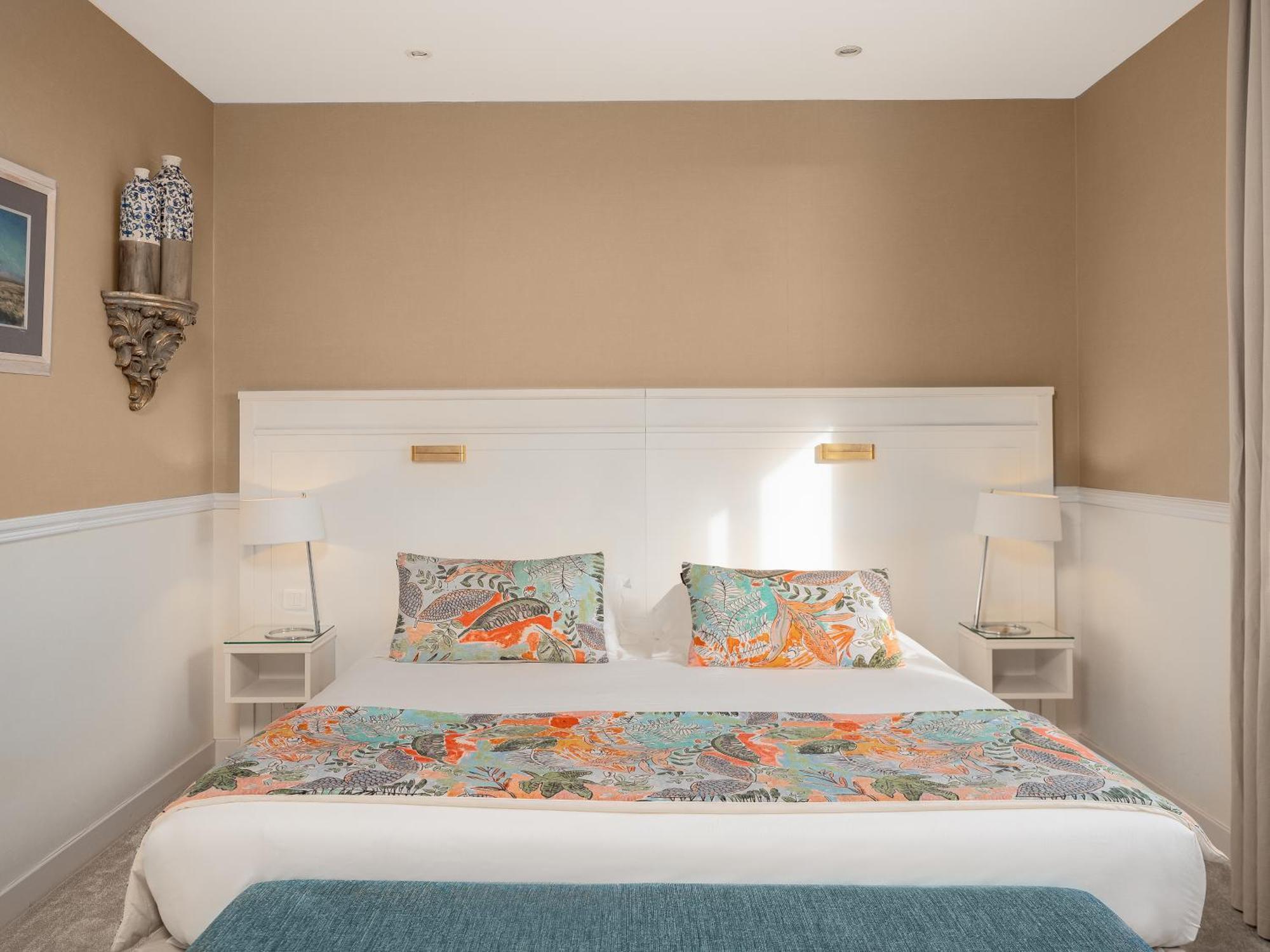Castel Clara Thalasso & Spa Bangor Bagian luar foto
